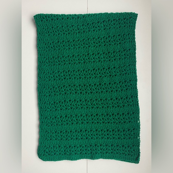Crochet Knit Green Scarf Wrap or Blanket - Picture 2 of 5